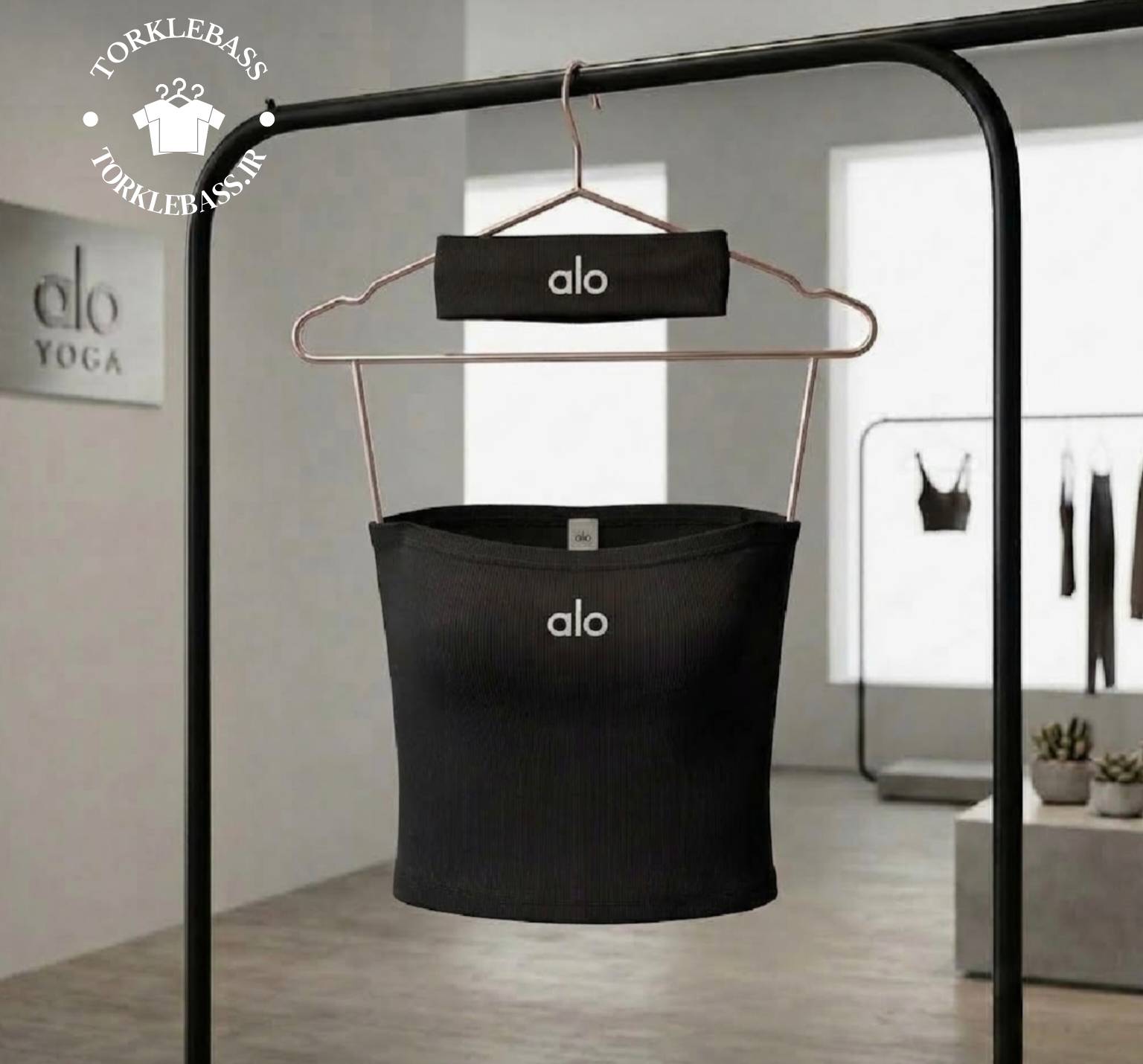 نیم تنه دکلته و هدبند دخترانه ورزشی